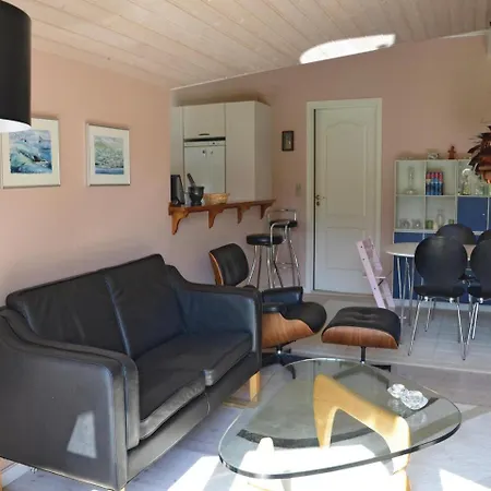 Σπίτι διακοπών Three-bedroom Holiday In