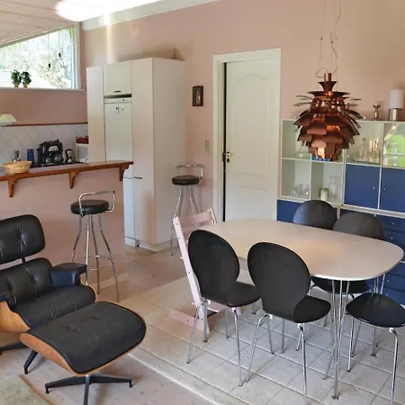 Σπίτι διακοπών Three-bedroom Holiday In